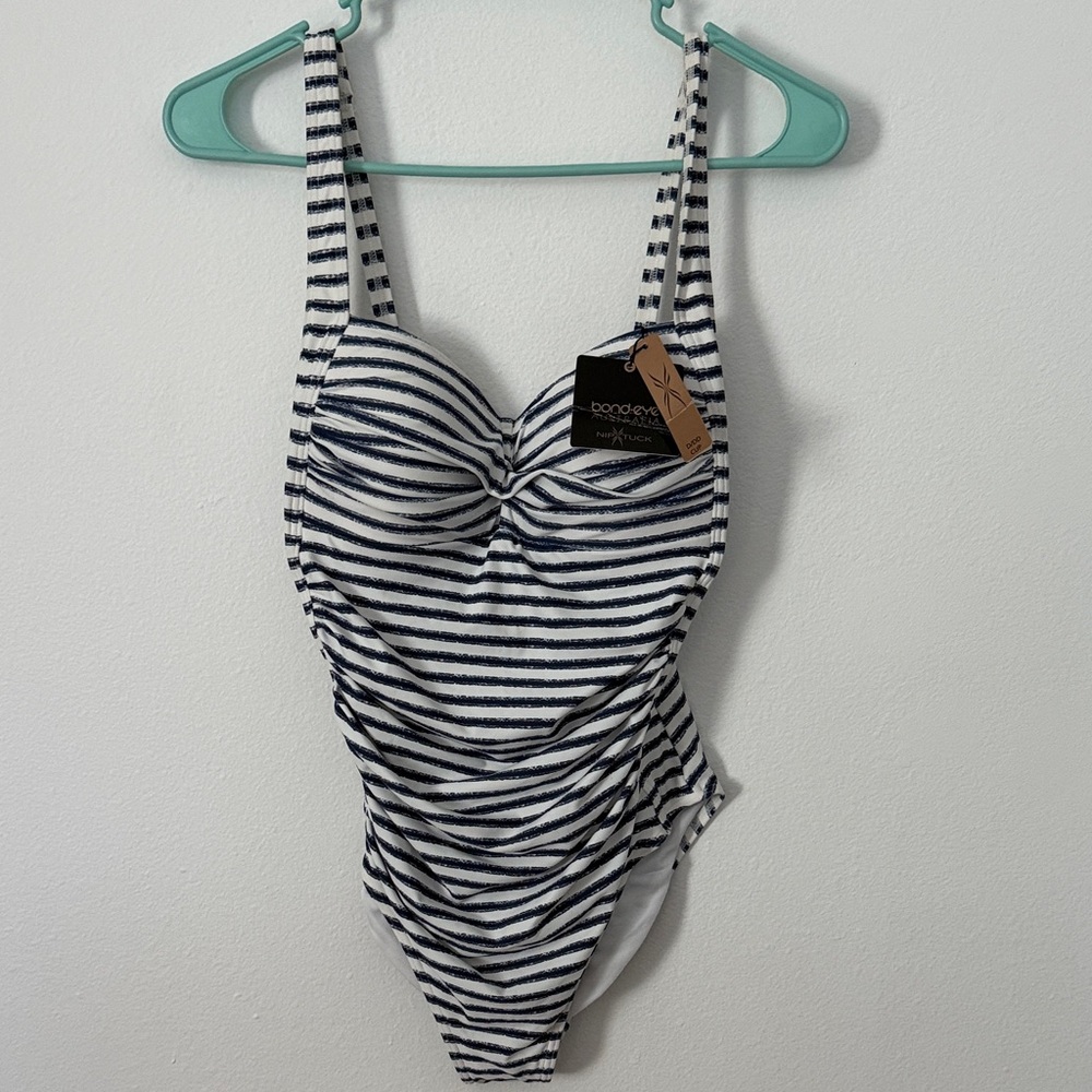 Bond-Eye Australia Nip Tuck Swim Blue White Striped One-Piece Size 6 D/DD NWT